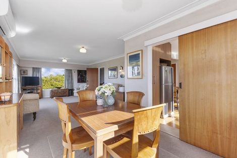 Photo of property in 8 Cashmere Place, Glenfield, Auckland, 0629