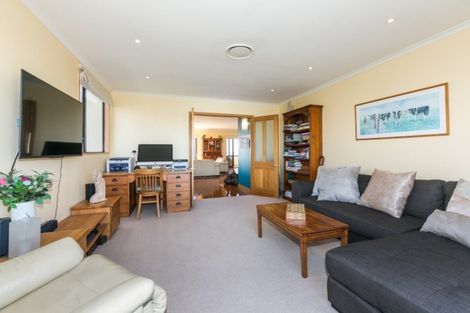 Photo of property in 15 Charles Street, Westshore, Napier, 4110