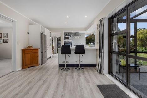 Photo of property in 22 Pinewood Grove, Paraparaumu Beach, Paraparaumu, 5032