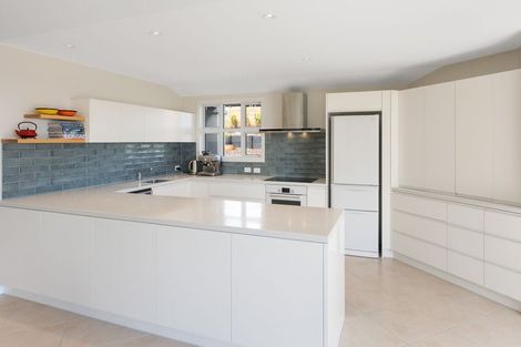 Photo of property in 35b Kotare Street, Waikanae, 5036