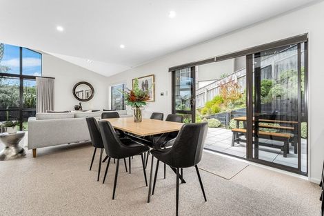 Photo of property in 37 Navigation Drive, Whitby, Porirua, 5024