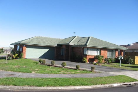 Photo of property in 5 Sandwick Drive, Weymouth, Auckland, 2103
