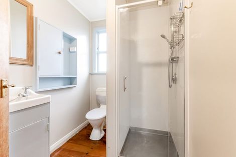 Photo of property in 2 Zetland Street, Highbury, Wellington, 6012