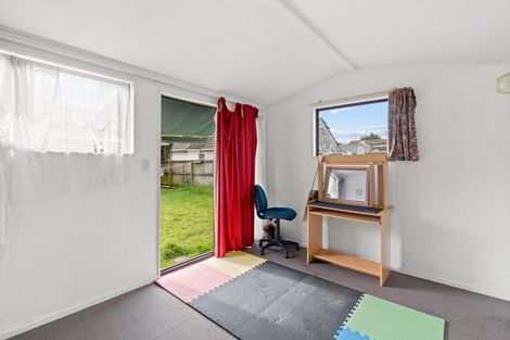 Photo of property in 64 Acacia Avenue, Upper Riccarton, Christchurch, 8041