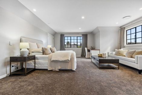 Photo of property in 16 Selwyn Avenue, Mission Bay, Auckland, 1071