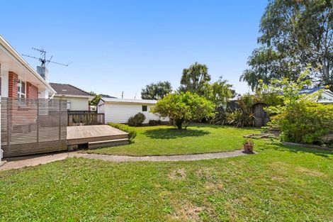Photo of property in 28 Henry Street, Ebdentown, Upper Hutt, 5018