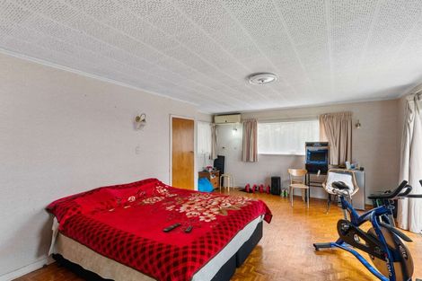 Photo of property in 116 Island Bay Road, Beach Haven, Auckland, 0626