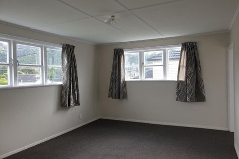 Photo of property in 10/8 Compton Crescent, Taita, Lower Hutt, 5011