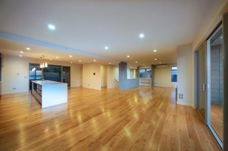 Photo of property in 68a The Parade, Bucklands Beach, Auckland, 2012