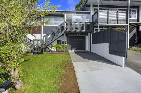 Photo of property in 3/2 Bentley Avenue, Glenfield, Auckland, 0629