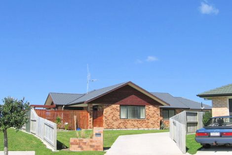 Photo of property in 35 Madeleine Terrace, Papamoa Beach, Papamoa, 3118