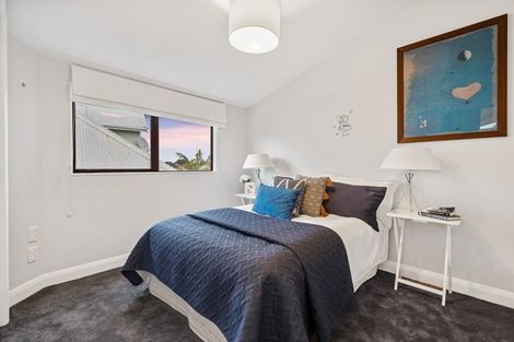 Photo of property in 41 Rawene Road, Birkenhead, Auckland, 0626