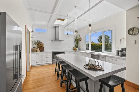 Photo of property in 14 Glen Almond Street, New Plymouth, 4310