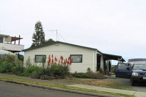 Photo of property in 35 Paradise Road, Coopers Beach, 0420