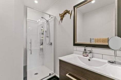 Photo of property in 12 Denton Road, Levin, 5571