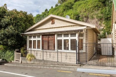 Photo of property in 34 Shakespeare Road, Bluff Hill, Napier, 4110