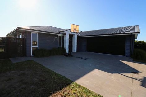 Photo of property in 51 Te Kio Crescent, Papamoa Beach, Papamoa, 3118