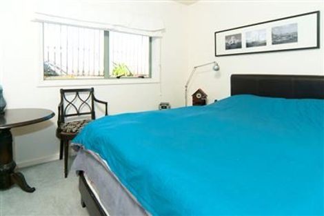 Photo of property in 21 Taroka Close, Pinehill, Auckland, 0632
