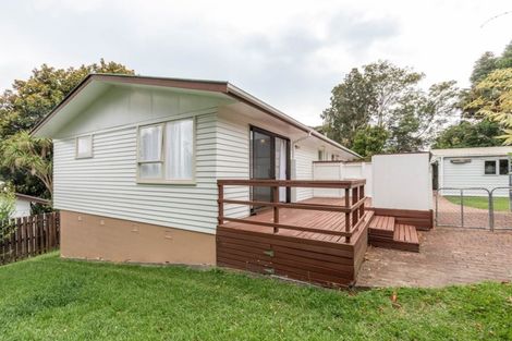 Photo of property in 29 Cron Avenue, Te Atatu South, Auckland, 0610