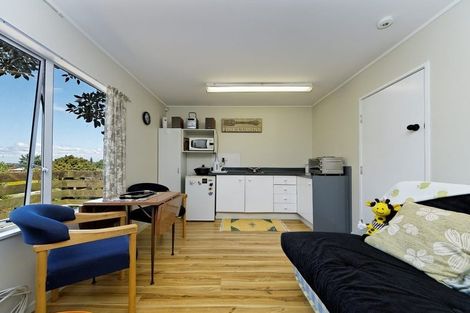 Photo of property in 54a West Coast Road, Glen Eden, Auckland, 0602