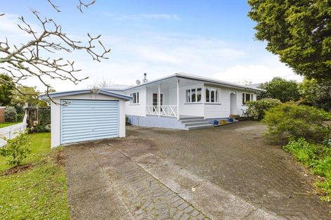 Photo of property in 15 Albert Street, Papakura, 2110