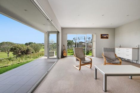 Photo of property in 41 Maylee Crescent, Gulf Harbour, Whangaparaoa, 0930