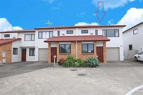 Photo of property in 24/22 Northcross Drive, Oteha, Auckland, 0632