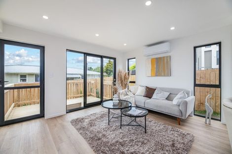 Photo of property in 36c Kaikoura Street, Henderson, Auckland, 0612