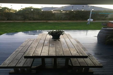 Photo of property in 33 Russell Robertson Drive, Havelock North, 4130