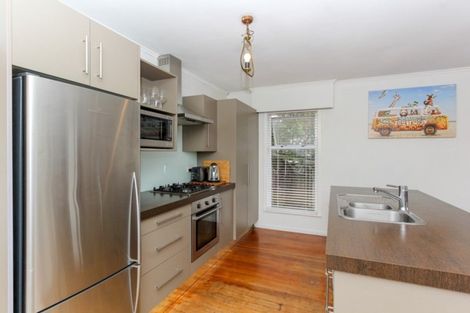 Photo of property in 3 Gordon Street, Glen Avon, New Plymouth, 4312