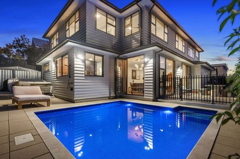 Photo of property in 104c Lake Road, Belmont, Auckland, 0622