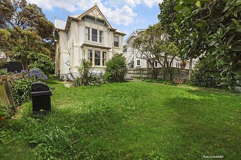 Photo of property in 11 Brougham Street, Mount Victoria, Wellington, 6011