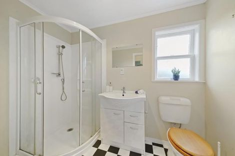 Photo of property in 15 Fitzroy Street, Wadestown, Wellington, 6012