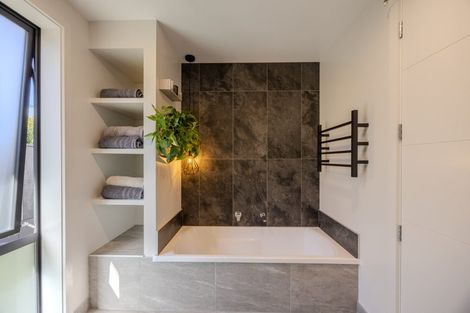 Photo of property in 8 Mills Road, Wanaka, 9305