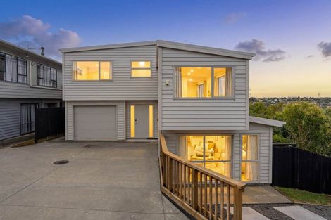 Photo of property in 75a Lynden Avenue, Hillcrest, Auckland, 0627