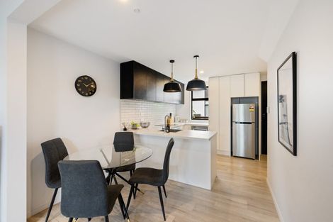 Photo of property in 2/8 New Brighton Road, Shirley, Christchurch, 8061