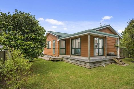 Photo of property in 9c John F Kennedy Place, Glen Eden, Auckland, 0602