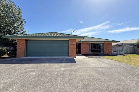Photo of property in 85 Sandwich Road, St Andrews, Hamilton, 3200