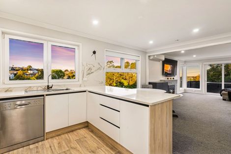 Photo of property in 43 Mcclintock Road, Massey, Auckland, 0614