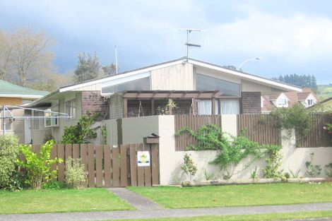 Photo of property in 25 Petrie Street, Pomare, Rotorua, 3015