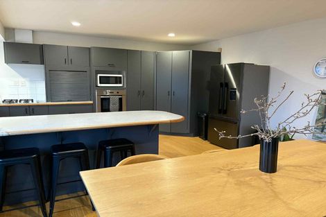 Photo of property in 2/81 Knights Road, Rothesay Bay, Auckland, 0630