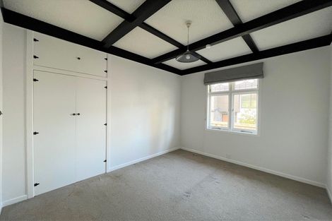 Photo of property in 22 Walker Road, Point Chevalier, Auckland, 1022