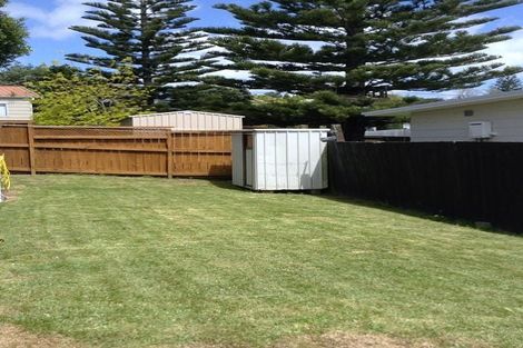 Photo of property in 2/274 Rangatira Road, Beach Haven, Auckland, 0626