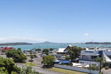 Photo of property in 74 Compass Way, Half Moon Bay, Auckland, 2012
