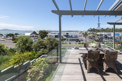 Photo of property in 74 Compass Way, Half Moon Bay, Auckland, 2012