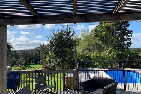 Photo of property in 461 Paremoremo Road, Paremoremo, Auckland, 0632