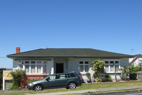 Photo of property in 260 Onewa Road, Birkenhead, Auckland, 0626