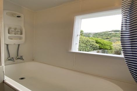 Photo of property in 32 Mckinley Crescent, Brooklyn, Wellington, 6021