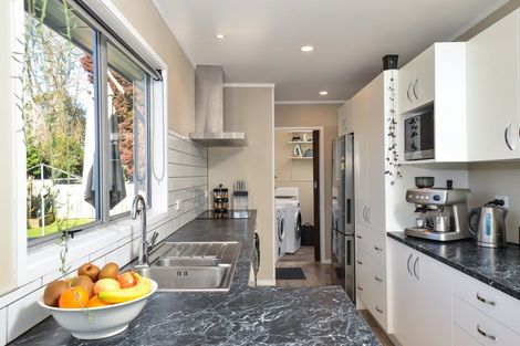 Photo of property in 17 Exeter Street, Glenview, Hamilton, 3206