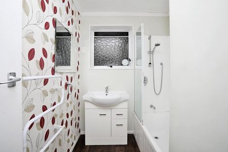 Photo of property in 100 Dunbeath Crescent, Kew, Invercargill, 9812